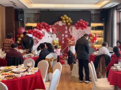 -孩提小丑表演儿童生日会丰台