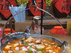 -老滇山寨•云南特色菜•地方菜•民族风情歌舞表演(金碧店)