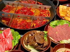 -渝嘴小老弟老火锅(华新村店)