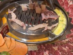 五花肉-哈哈碳都·牛肋条无限自助烤肉(台江万达店)