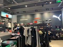 -PUMA品牌自营折扣店(武汉永旺梦乐城店)