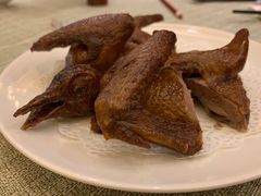 烤乳鸽-潮府馆·非遗潮州菜·世纪公园(新国际博览中心店)