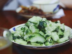 蒜泥黄瓜-胡子饮食店