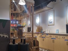 大堂-花馬肆.云南过桥米线(汉神购物广场现场熬汤店)