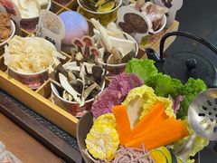 -菌自由丨野生菌火锅特色庭院餐厅(丽江古城店)