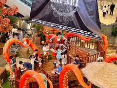 -URBAN REVIVO(上海中庚漫游城店)