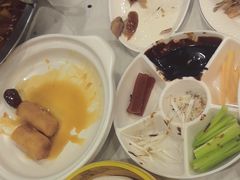 -鑫巴蜀小镇 · 水煮鱼专研店(玉桥店)