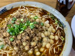 -丁丁猫重庆小面(徐州路店)