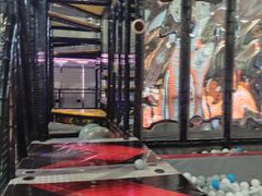 -嗨翻Hi-Fun竞技主题乐园·蹦床亲子生日轰趴(国光1937店)