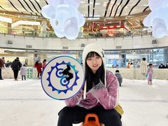 -冰纷万象滑冰场(沈阳万象城店)