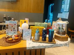 -星巴克(成都市中海右岸环宇坊店)