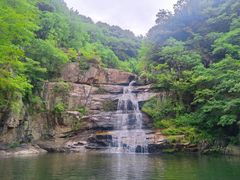 -麻城大别山桐枧冲瀑布群风景区