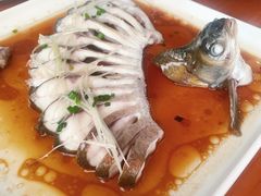 -莲餐厅·湖北菜·藕汤是头牌(愚园路店)