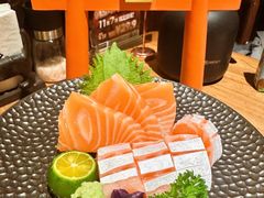 法罗皇冠三文鱼刺身-炉胜·炉端烧·居酒屋