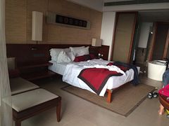 -三亚湾海居铂尔曼度假酒店