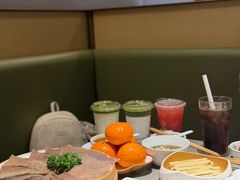 -海底捞火锅(巴黎春天浦建店)