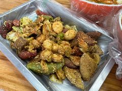 -二钢串叔麻辣烫(华龙大厦店)
