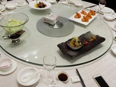 -双子楼大酒店(城开国际写字楼店)
