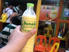 菠萝沙冰-Jonah's Fruit Shake & Snack Bar