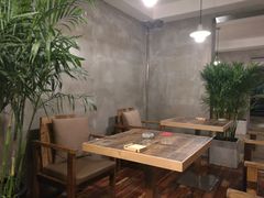 -HIGH FIVE哈福手工汉堡(桂林路店)