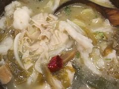 -周鱼小馆石锅酸菜鱼(活力汇店)