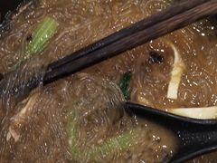牛肉东塘粉丝煲-巧燕坊一笼一蒸烧卖(西湖文化广场银泰店)