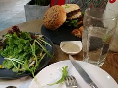 -HIGH FIVE哈福手工汉堡(桂林路店)