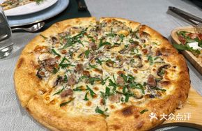 Truffle Sausage Mushroom Pizza