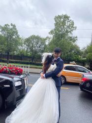 -艾米丽婚纱礼服