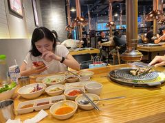 大堂-喜来稀肉(北外滩白玉兰广场店)