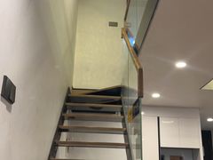 -铂斯登行政公寓(深圳北站汇隆中心店)