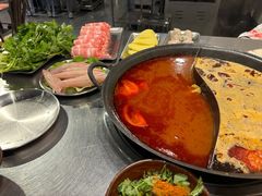 -鹿鸣山草本茶香火锅(园西路店)