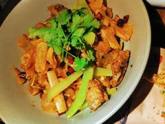 干锅牛蛙（半份）-辛香汇(飞洲店)