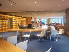 -蔚来中心(北京中关村店)
