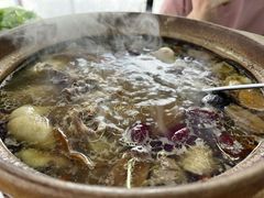 -广味炭炉鸡煲(宝业路分店)