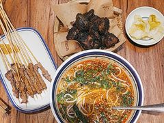 -云阿蛮云南生烫牛肉米线(奉贤路店)