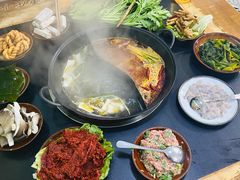 -重庆故事姊妹老火锅(财经学院店)