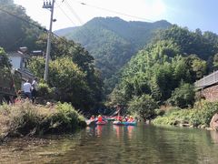 -藏龙百瀑漂流