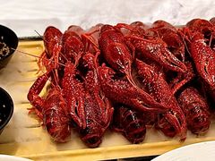 -肥肥虾庄·金牌油焖大虾(汉街SKP店)
