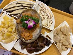 菌菇拼盘-大理董·董家小厨野生菌火锅(古城旗舰店)