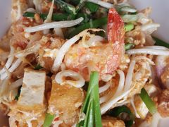 -Pae Krung Kao Restaurant