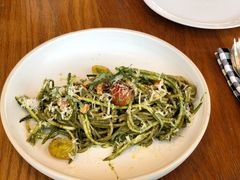 -ROAST coffee & eatery