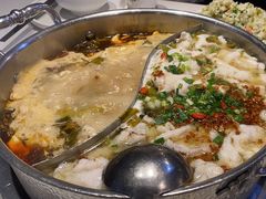 -德林酸菜鱼火锅(南丹店)
