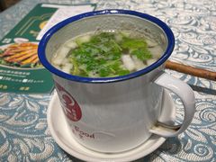 新疆缸缸肉-巴扎美食·新疆菜·西域歌舞表演餐厅(新疆大厦店)