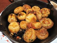 香煎小蘑菇-BROWNSTONE布朗石西班牙餐厅(富城店)