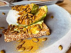 牛油果吐司-BOR Eatery(安福路店)