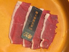 -牛YO寿喜烧·铁板烧和牛火锅自助(市府恒隆店)