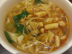 三菇麻辣面-五观堂素食(新华路店)