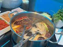 -唯爱KTV聚会餐厅(仙林东城汇店)