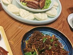 -老滇山寨•云南特色菜•地方菜•民族风情歌舞表演(金碧店)